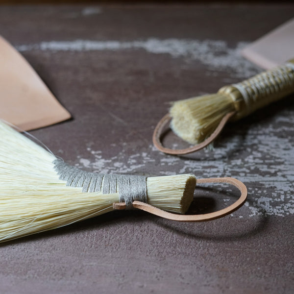 Palm fiber crumb-brush Turkey wing