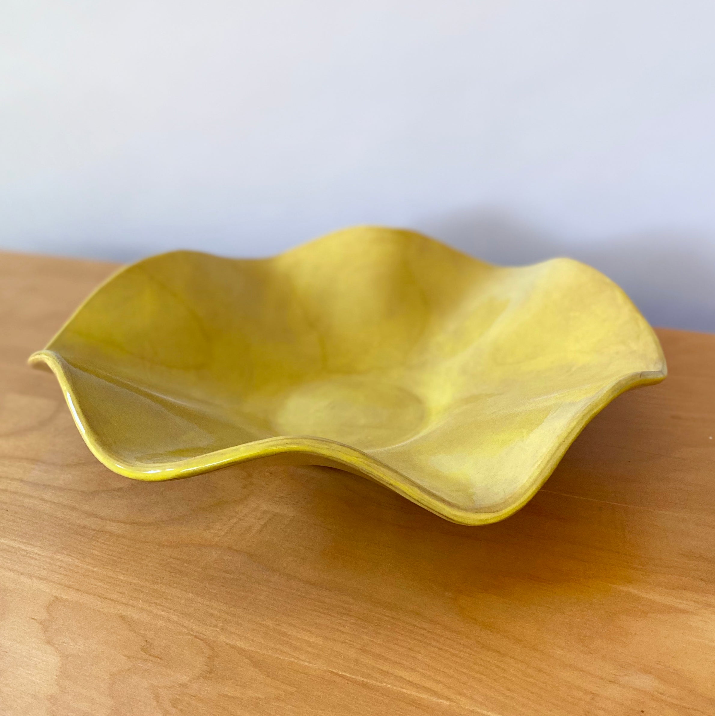Wavy Bowl | Gold