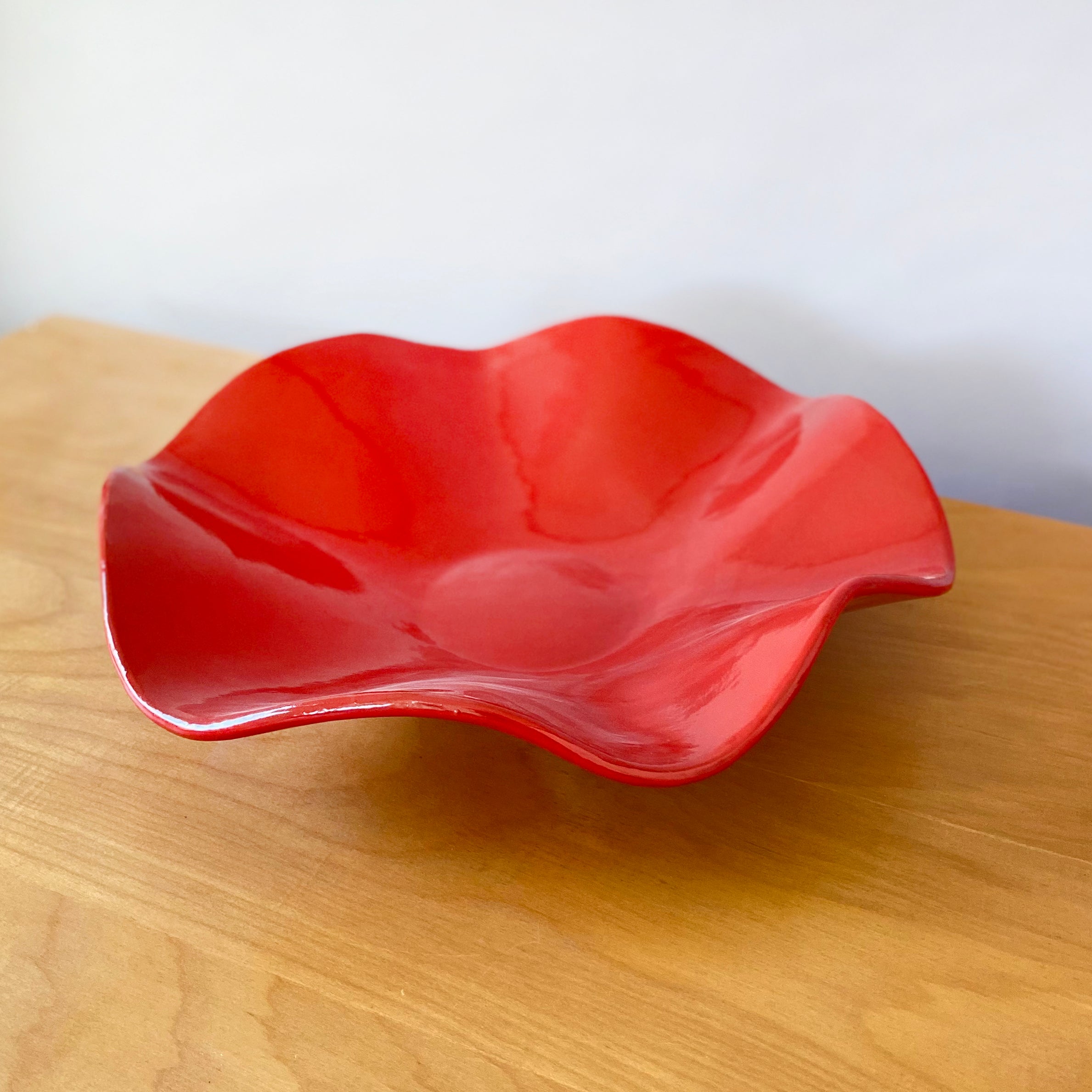 Wavy Bowl | Poppy
