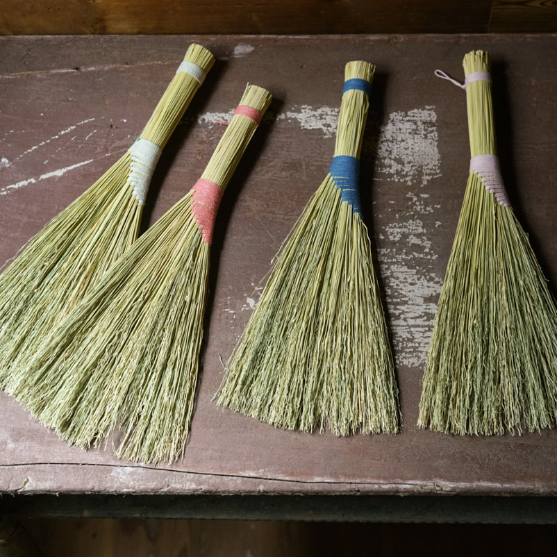 Hempwing Broom